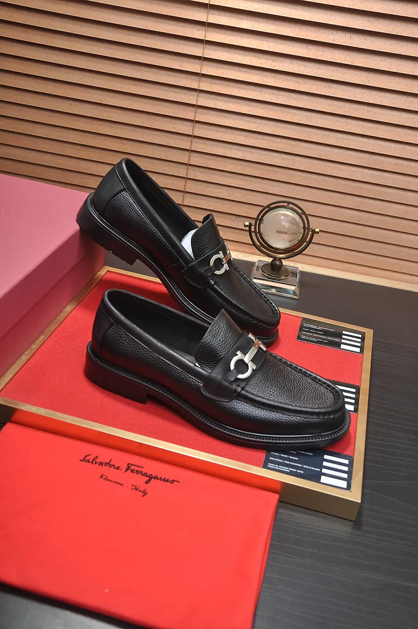 Men's men's shoes 💰520💶[Ferragamo/Ferragamo] (high-end Niuli) New 🍀 Ferragamo* - top version Ferragamo's classic formal leather shoes! Made of imported original cowhide, the inner top layer is comfortable cowhide lining! Original wear-resistant rubber outsole! High quality products! Code number 38-44!